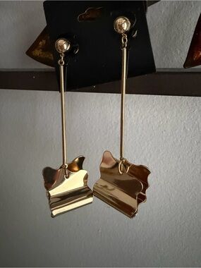 ASOS Gold Sculpted Drop Earrings